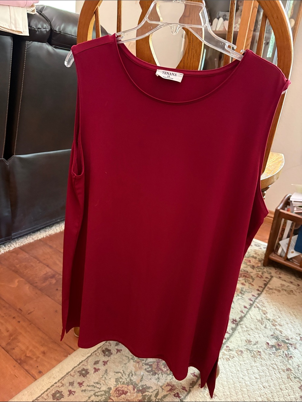 Zenana Outfitters Sleeveless Tank Top in Rich Burgundy